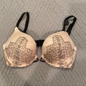 VS Bombshell lace bra